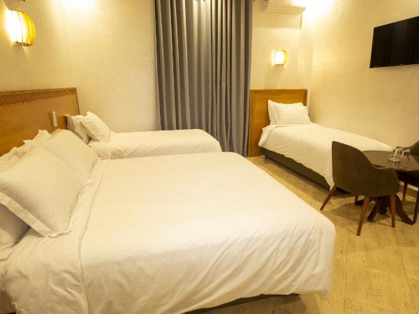 Hotel de paris : photo 2 de la chambre chambre triple