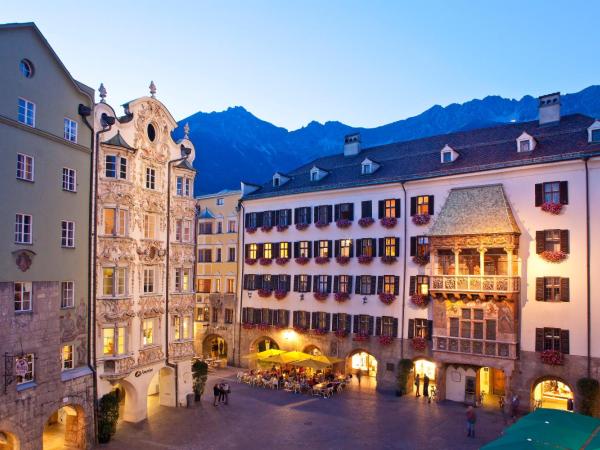 Altstadthotel Weisses Kreuz : photo 7 de la chambre suite toit d'or 