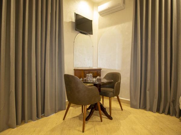 Hotel de paris : photo 3 de la chambre chambre double