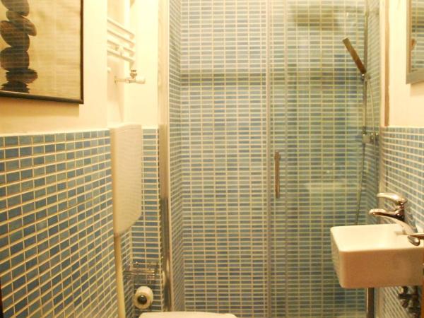AlbergoTeatro : photo 4 de la chambre chambre simple standard avec salle de bains commune
