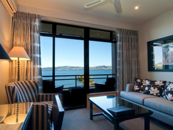 Millennium Hotel & Resort Manuels Taupo : photo 3 de la chambre suite junior lit king-size