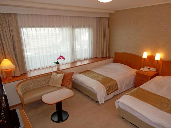 Kobe Luminous Hotel : photo 1 de la chambre chambre lits jumeaux