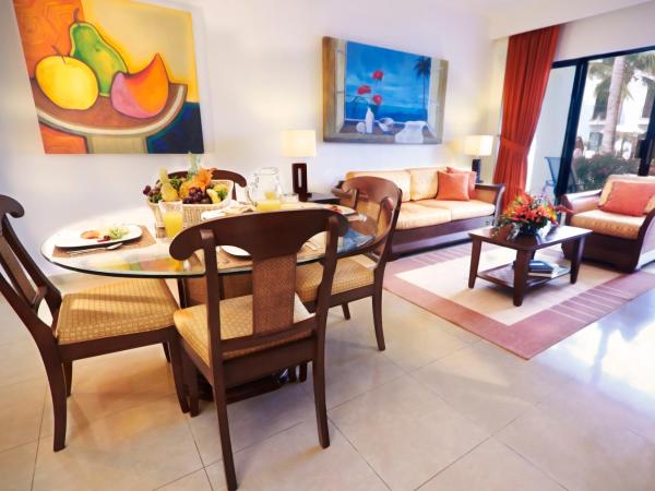 The Royal Cancun All Suites Resort - All Inclusive : photo 6 de la chambre villa principale 2 chambres - vue sur complexe