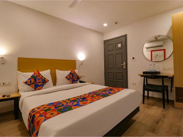 FabHotel Hargobind Enclave : photo 3 de la chambre chambre deluxe