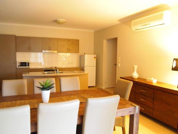 Edge Apartments Cairns : photo 2 de la chambre appartement 2 chambres avec balcon