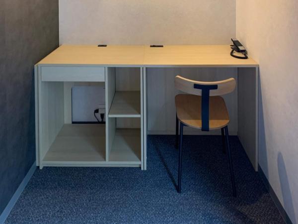 Akabane Holic Hotel : photo 2 de la chambre chambre lits jumeaux pour personnes à mobilité réduite