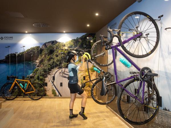 Ciutat de Girona : photo 1 de la chambre chambre adaptée aux cyclistes