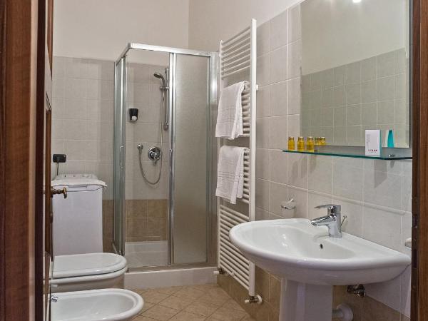 Residence Villa Mainard : photo 7 de la chambre appartement 1 chambre - vue sur jardin (3 adultes)