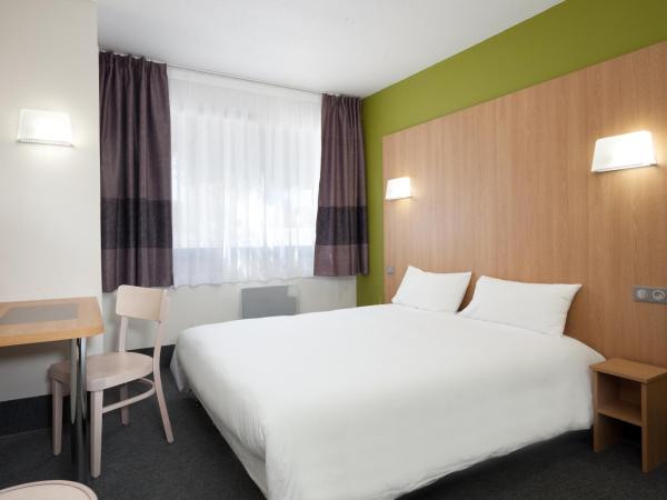 B&B HOTEL Nîmes Ville Active, parking sécurisé gratuit : photo 5 de la chambre chambre double - non-fumeurs