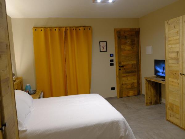 Arlette Chambres d'Hôtes : photo 6 de la chambre chambre lit king-size - accessible aux personnes à mobilité réduite