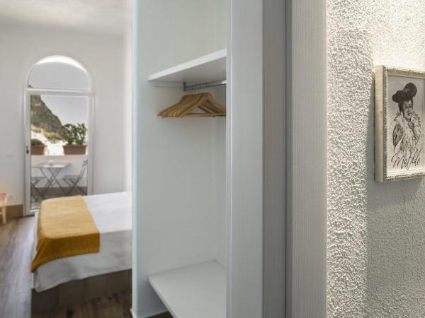 Casa al Sole Boutique Hotel : photo 1 de la chambre chambre double avec balcon - vue sur mer