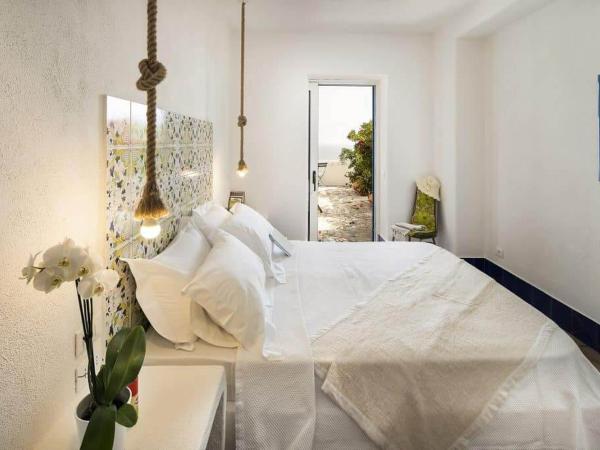 Casa al Sole Boutique Hotel : photo 1 de la chambre chambre double - vue sur mer