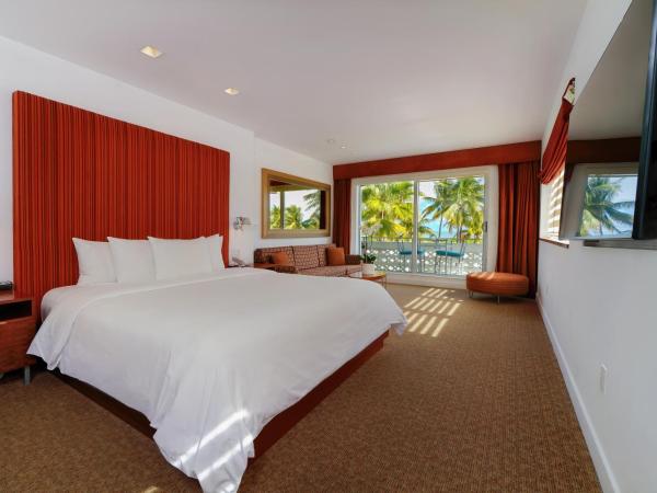 The Tony Hotel South Beach : photo 1 de la chambre chambre lit king-size avec balcon