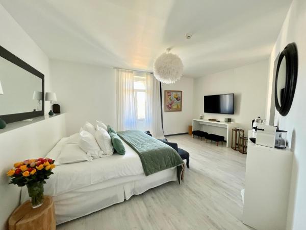 Belfry & Spa by Ligne St Barth : photo 4 de la chambre suite familiale avec balcon et accès gratuit au spa - vue sur sanctuaire