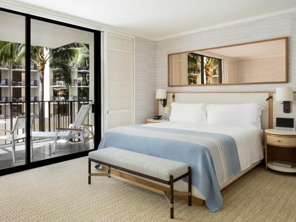 Halekulani : photo 2 de la chambre hébergement lit king-size - côté cour et jardin