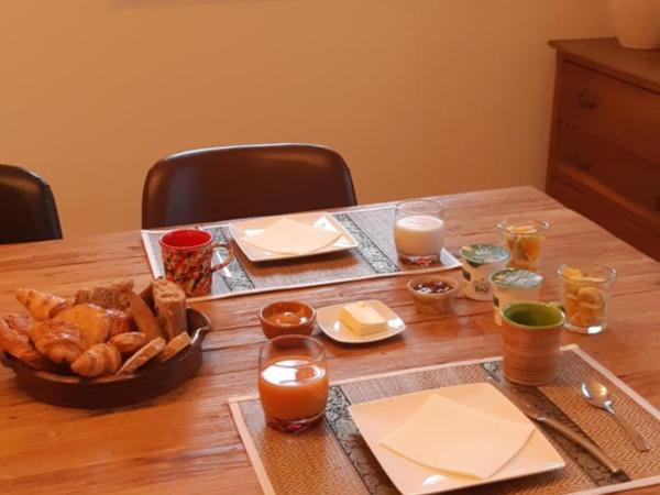 La Bastide Grassinque : photo 2 de la chambre chambre double avec salle de bains privative