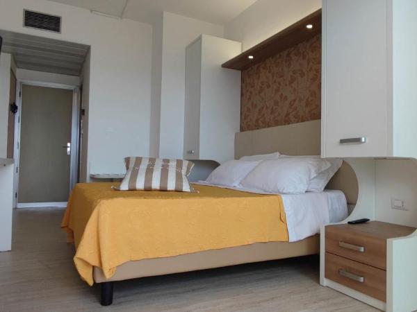 Eurhotel : photo 1 de la chambre chambre double ou lits jumeaux avec balcon