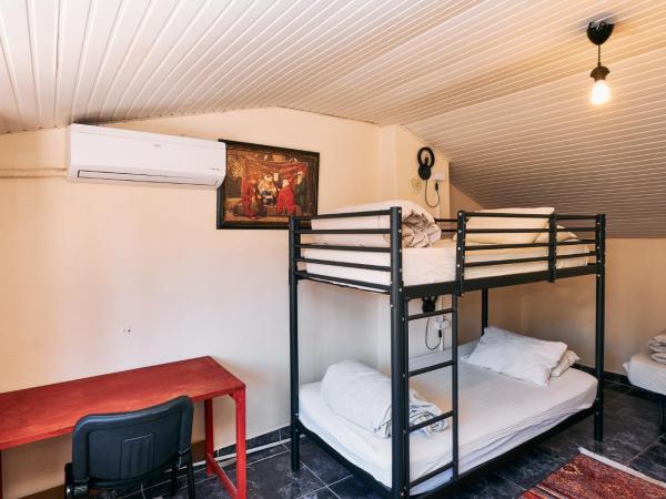 hostel vague : photo 2 de la chambre lit superposé dans dortoir mixte