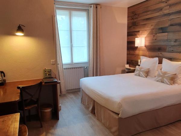 Logis Hotel La Closerie : photo 5 de la chambre chambre familiale