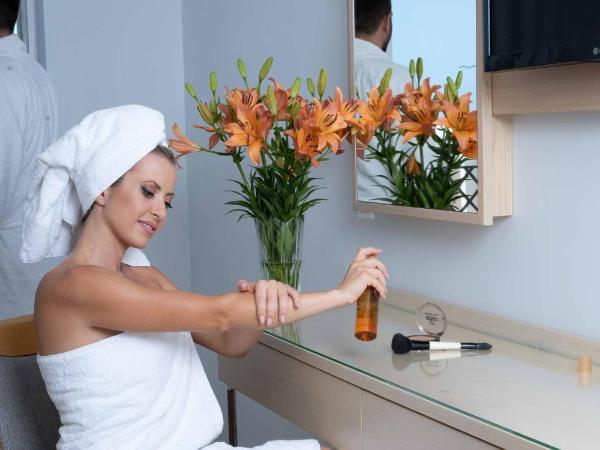 Grand Hotel Holiday Resort : photo 1 de la chambre chambre double supérieure