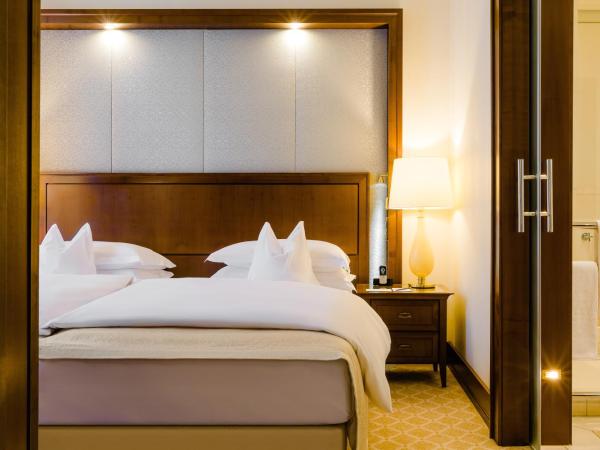 Excelsior Hotel Ernst am Dom : photo 3 de la chambre suite junior