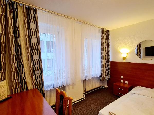 Hotel Zentrum : photo 5 de la chambre chambre simple