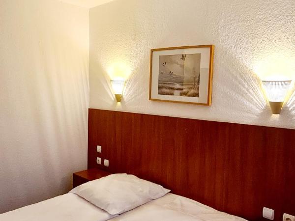 Hotel Zentrum : photo 6 de la chambre chambre double ou lits jumeaux