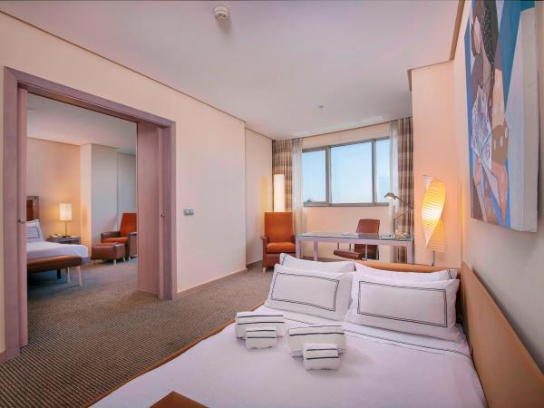 Melia Valencia : photo 2 de la chambre chambre familiale