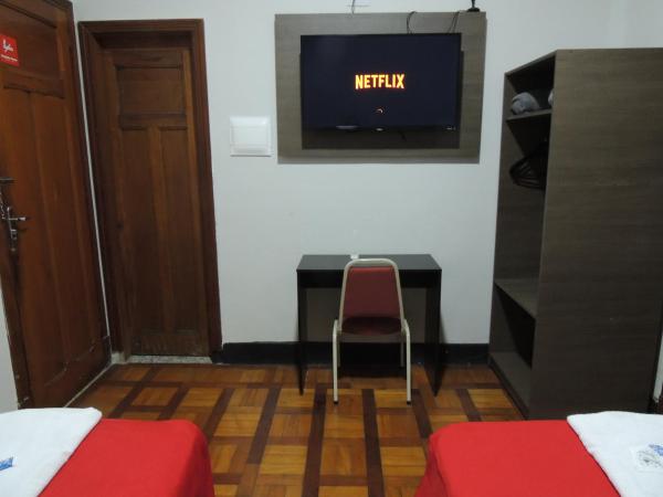 Hotel Gontijo Belo Horizonte - Próximo a Rodoviária e Praça Sete : photo 6 de la chambre chambre lits jumeaux avec balcon