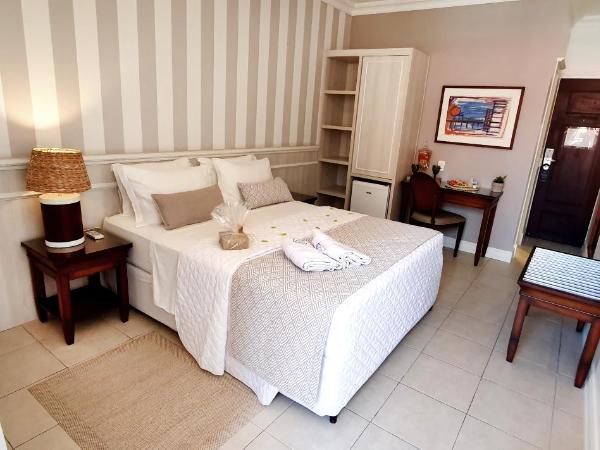 Hotel Villa Mayor Charme - fortaleza : photo 5 de la chambre chambre double de charme avec balcon - vue sur piscine