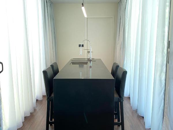 Shipping Container Hotel At One-north : photo 9 de la chambre suite avec terrasse 