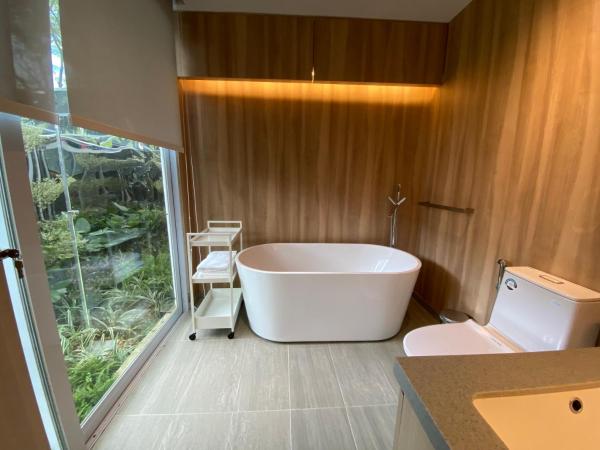 Shipping Container Hotel At One-north : photo 7 de la chambre studio avec terrasse