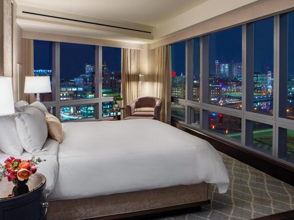 InterContinental Boston, an IHG Hotel : photo 6 de la chambre suite premier 1 chambre avec lit king-size