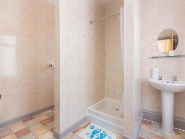 The Sandringham Court Hotel & Apartment with High Speed Wi-Fi : photo 3 de la chambre chambre lits jumeaux Économique