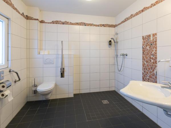 Haus Müllestumpe : photo 4 de la chambre chambre double deluxe avec balcon