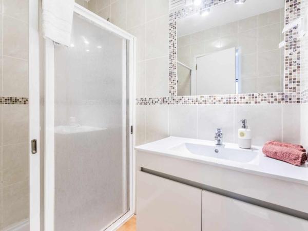 Oura Parque Apartamentos Turisticos : photo 9 de la chambre appartement 2 chambres - vue sur piscine