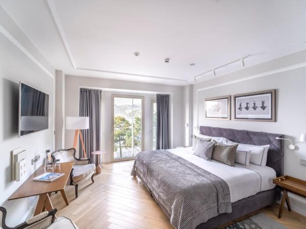 Lasala Plaza Hotel : photo 1 de la chambre chambre double - vue sur port