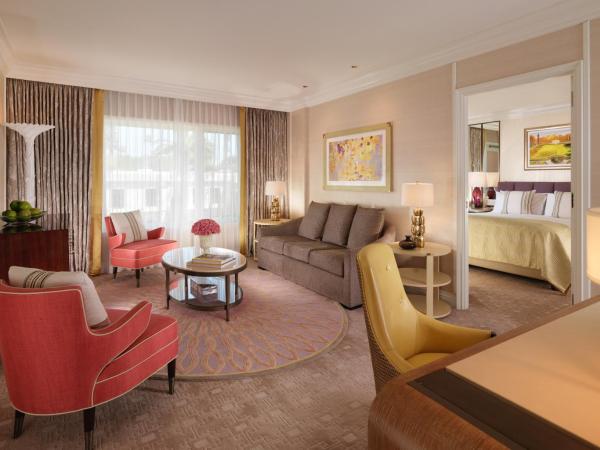 The Beverly Hills Hotel - Dorchester Collection : photo 1 de la chambre suite beverly hills junior 