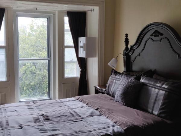 Gingerbread Manor : photo 7 de la chambre suite 2 chambres