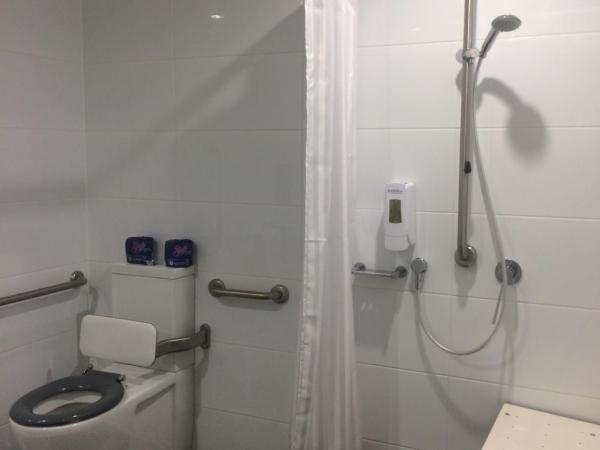 Leumeah Lodge : photo 3 de la chambre chambre familiale adaptée aux personnes à mobilité réduite