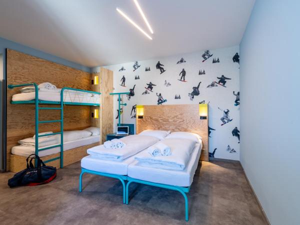MEININGER Hotel Innsbruck Zentrum : photo 4 de la chambre lit dans dortoir mixte de 4 lits