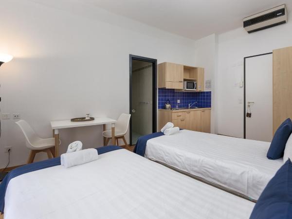 GuestHouse Lugano Center by LR : photo 4 de la chambre chambre double ou lits jumeaux - vue sur lac