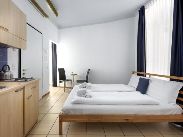 GuestHouse Lugano Center by LR : photo 5 de la chambre chambre double ou lits jumeaux