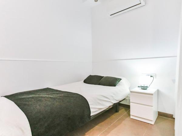 Laramond Barcelona Rooms : photo 7 de la chambre chambre simple standard avec salle de bains privative