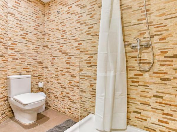 Laramond Barcelona Rooms : photo 10 de la chambre chambre simple standard avec salle de bains privative
