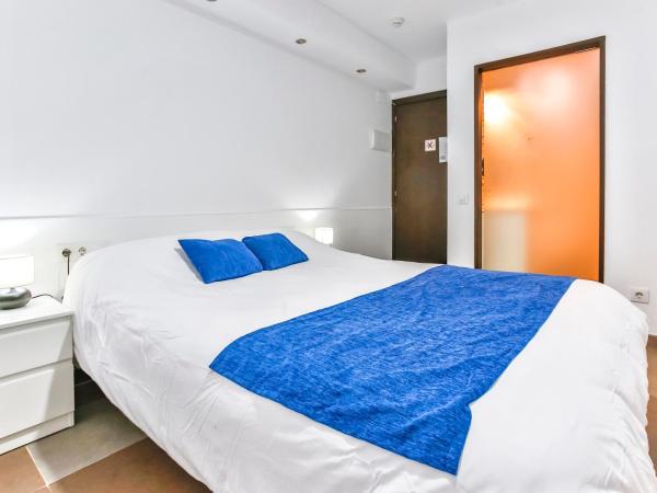 Laramond Barcelona Rooms : photo 5 de la chambre chambre double avec salle de bains privative