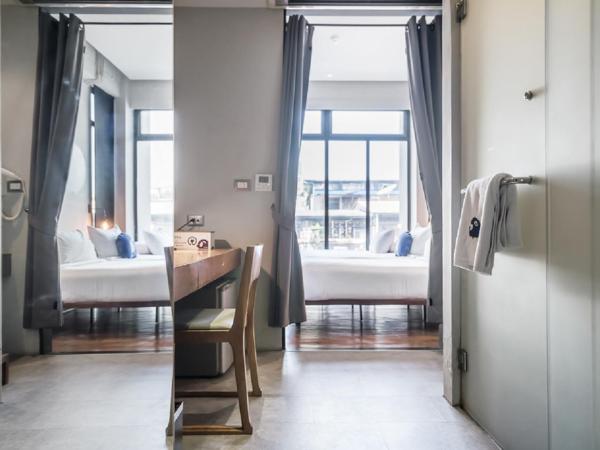 Kokotel Bangkok Surawong : photo 2 de la chambre chambre familiale