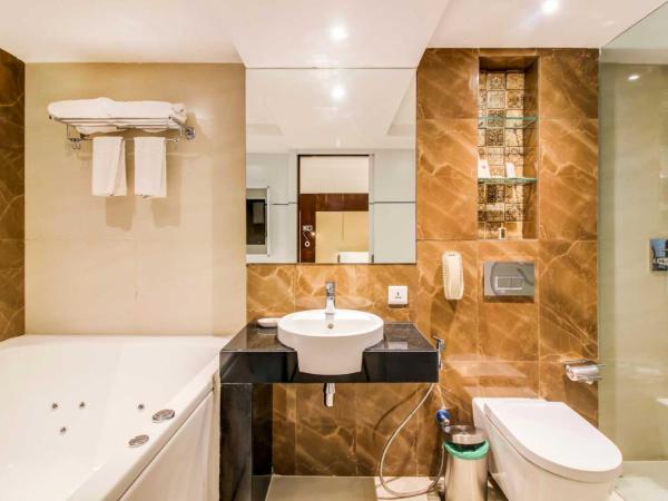 Ramee Techome : photo 3 de la chambre studio room with jacuzzi, fruit basket, and 15% off on food and soft beverages