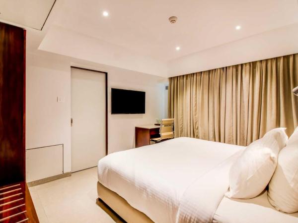 Ramee Techome : photo 1 de la chambre studio room with jacuzzi, fruit basket, and 15% off on food and soft beverages