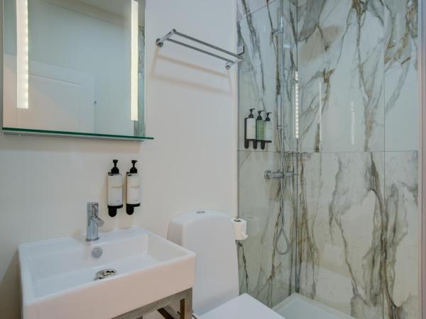 Solar dos Poetas : photo 6 de la chambre chambre double avec balcon - vue sur place